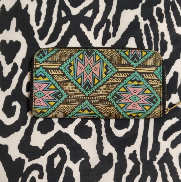 Zip up Wallet - Picture 6 of 6